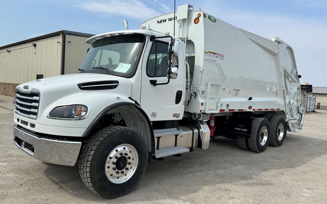 NEW 2025 Freightliner M2 106 Plus
