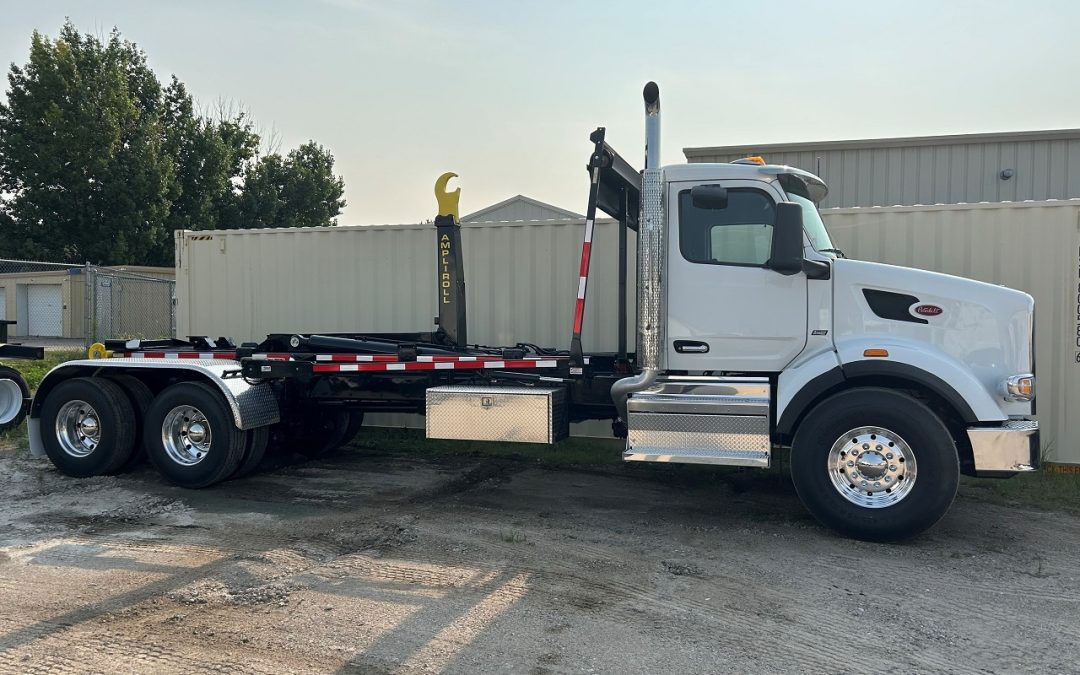 NEW 2025 Peterbilt 567
