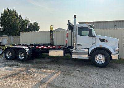 New 2025 Peterbilt 567