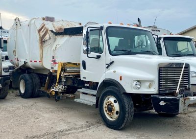 2008 Freightliner M2106