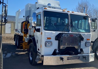 New 2025 Peterbilt 520