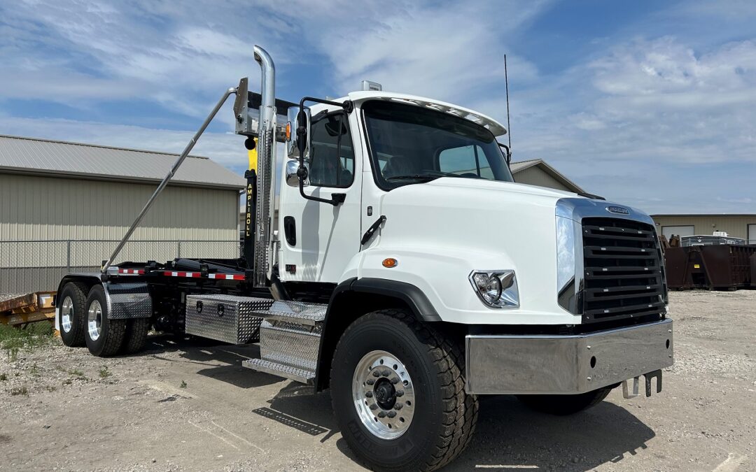 NEW 2026 Freightliner 114SD Plus